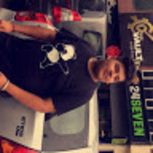 Meet your Posher, Aditya